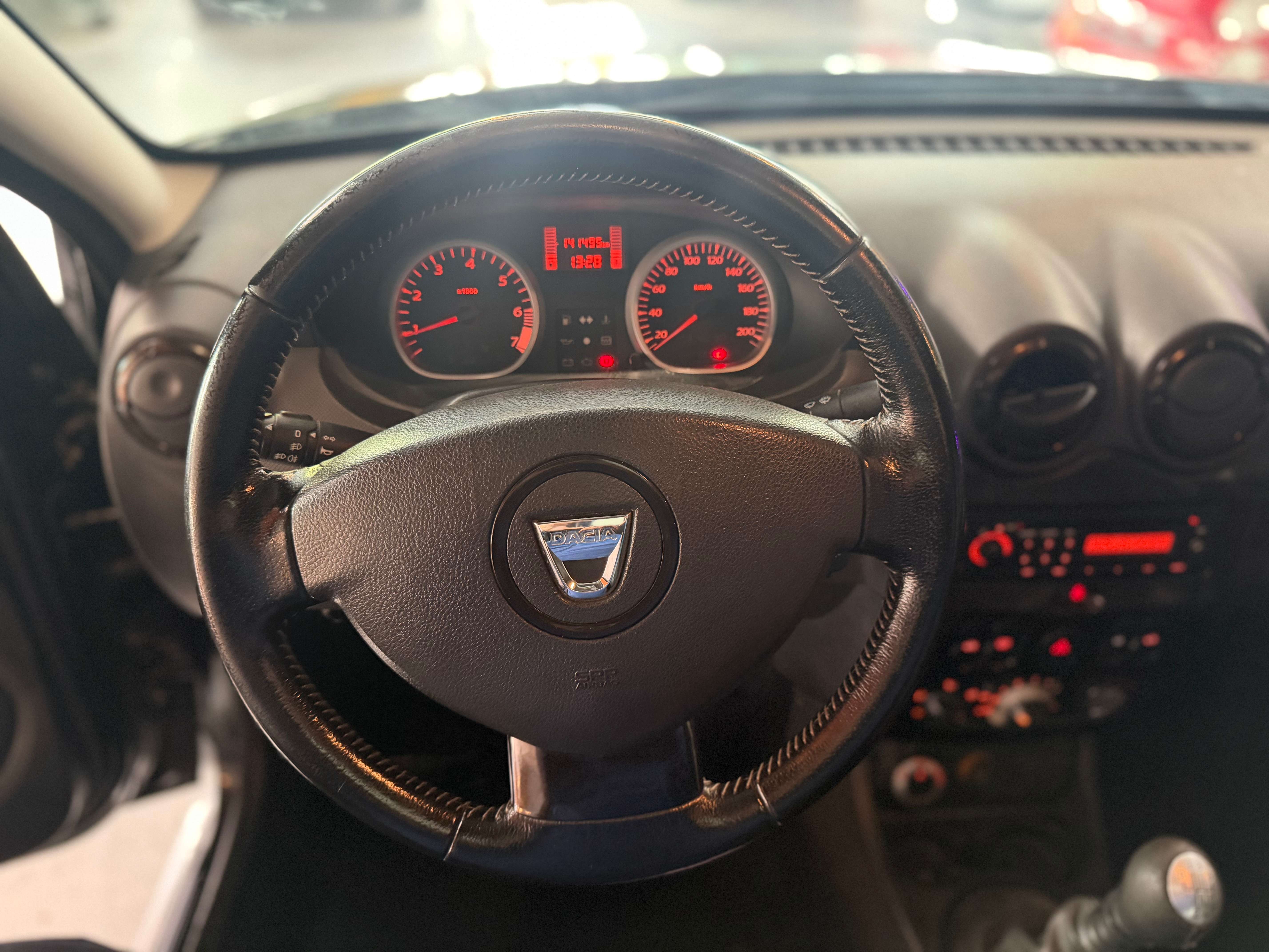 Dacia Duster Duster 1.6i 4x4 Laureate/12 mois de garantie