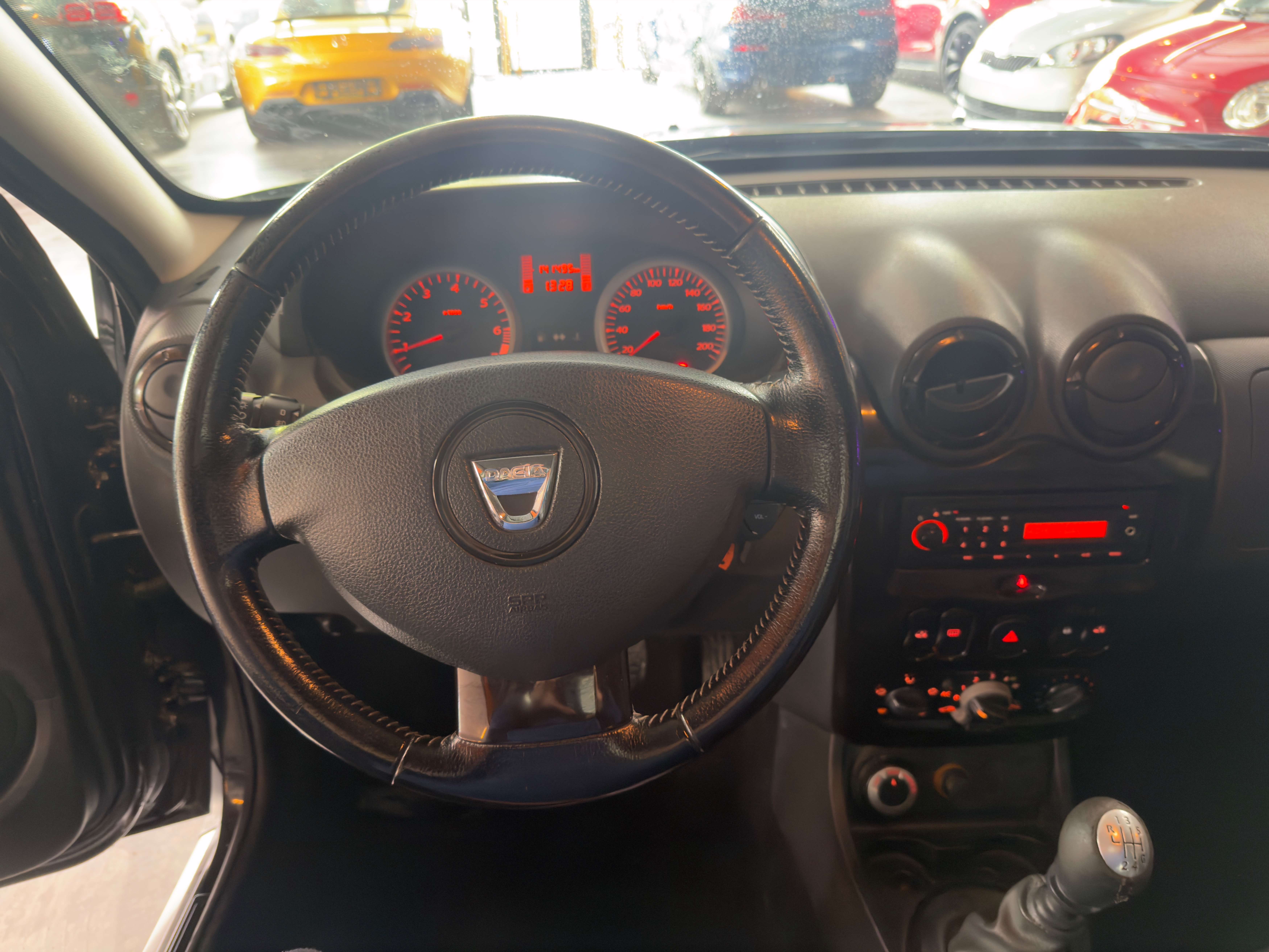 Dacia Duster Duster 1.6i 4x4 Laureate/12 mois de garantie