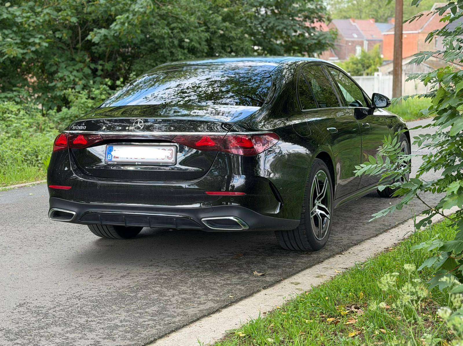 Mercedes-Benz E 200 4-Matic AMG Line - Garantie 12 mois