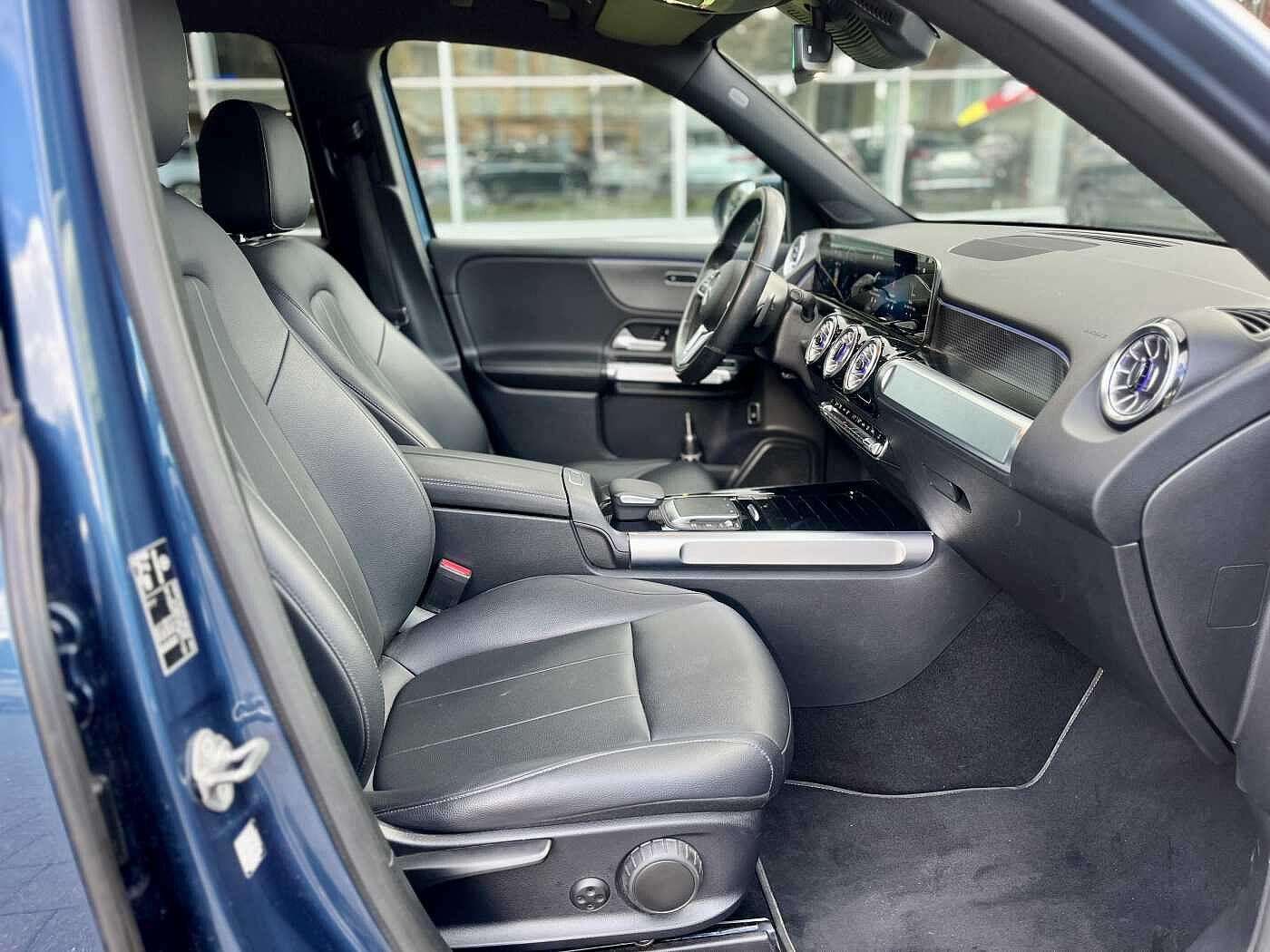 Mercedes-Benz GLB 200 d