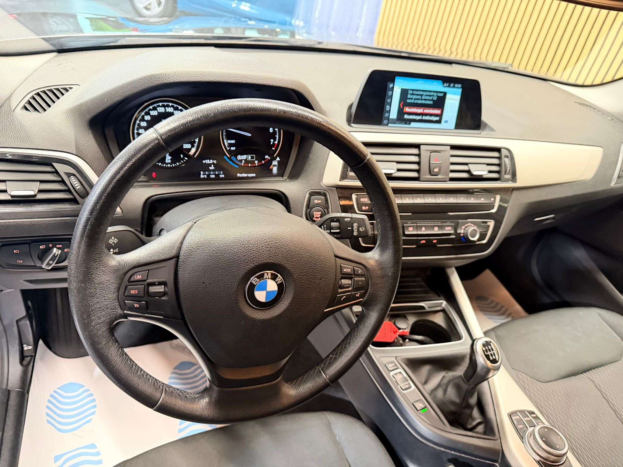 BMW 118 I * GARANTIE 12 MOIS * 1ER PROPRIÉTAIRE *