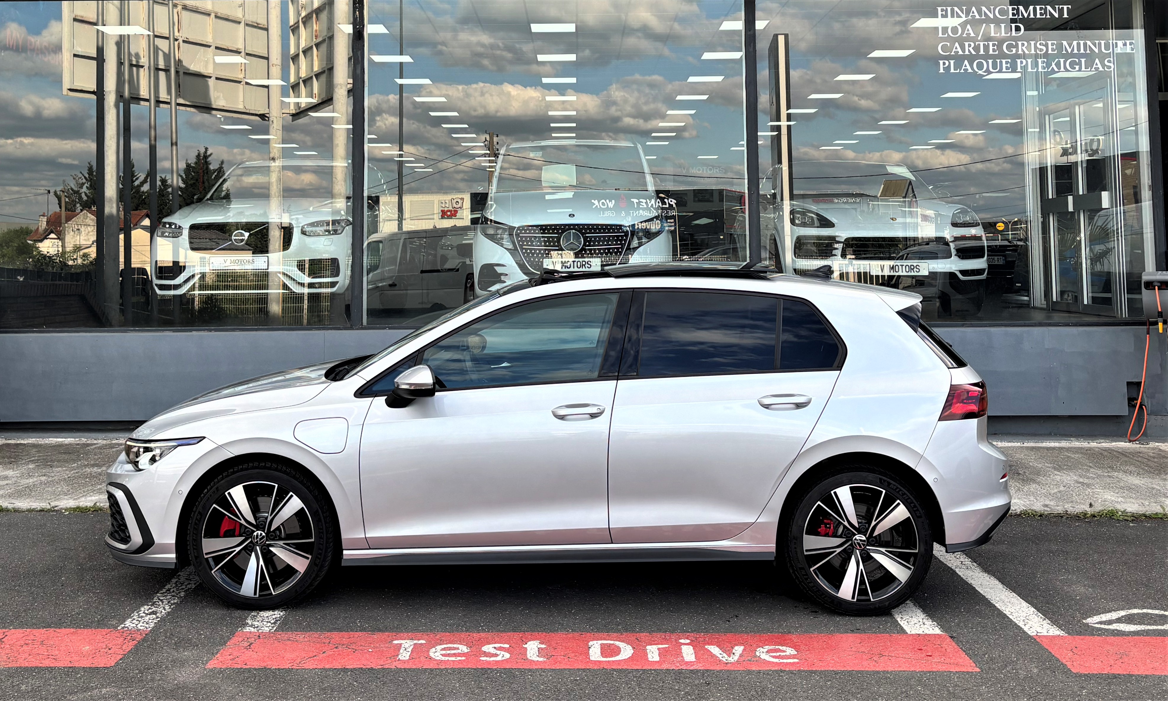 Volkswagen Golf VIII GTE E-HYBRID 245 PERFORMANCE DESIGN' Panorama 1er Main