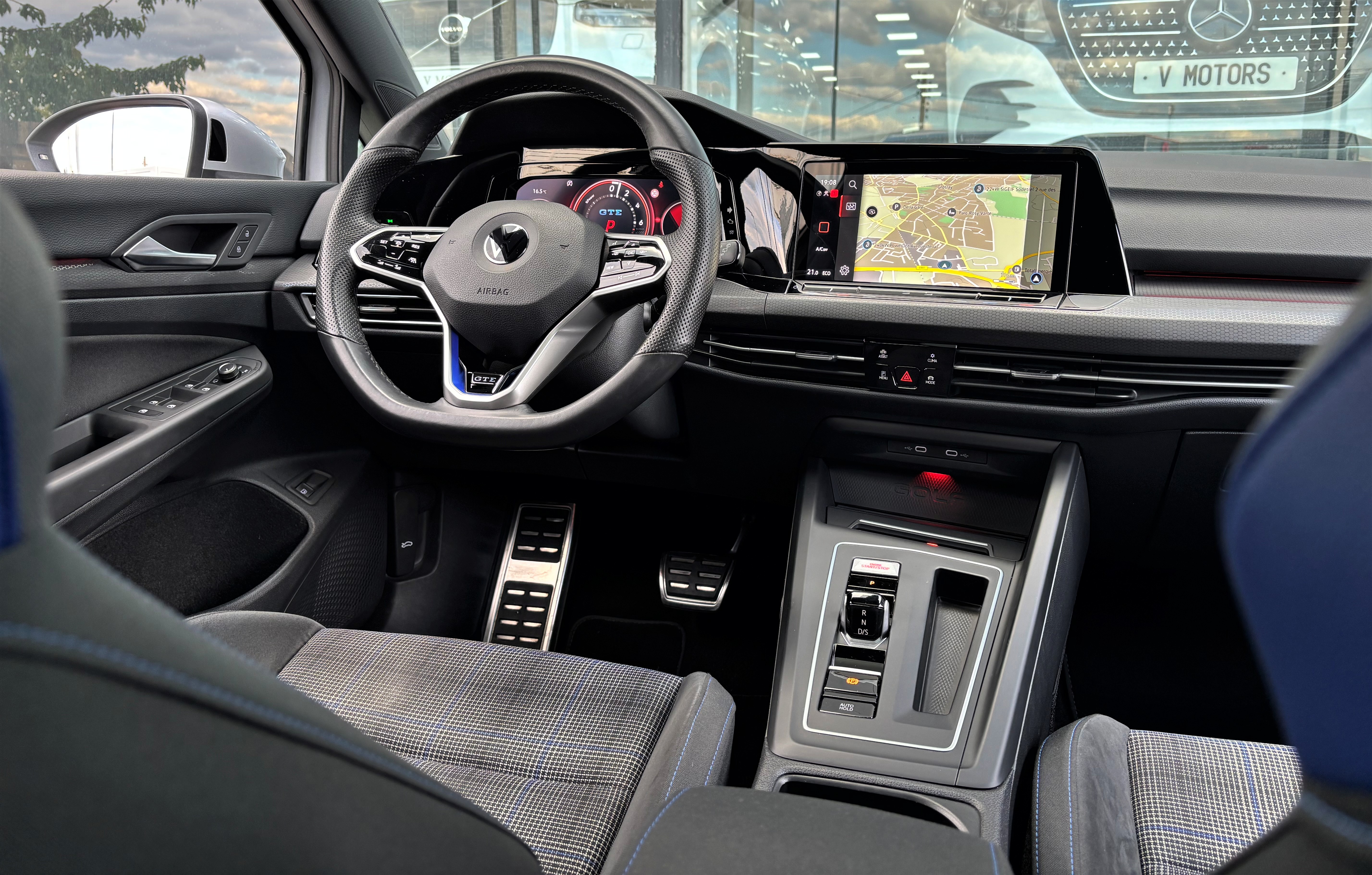 Volkswagen Golf VIII GTE E-HYBRID 245 PERFORMANCE DESIGN' Panorama 1er Main