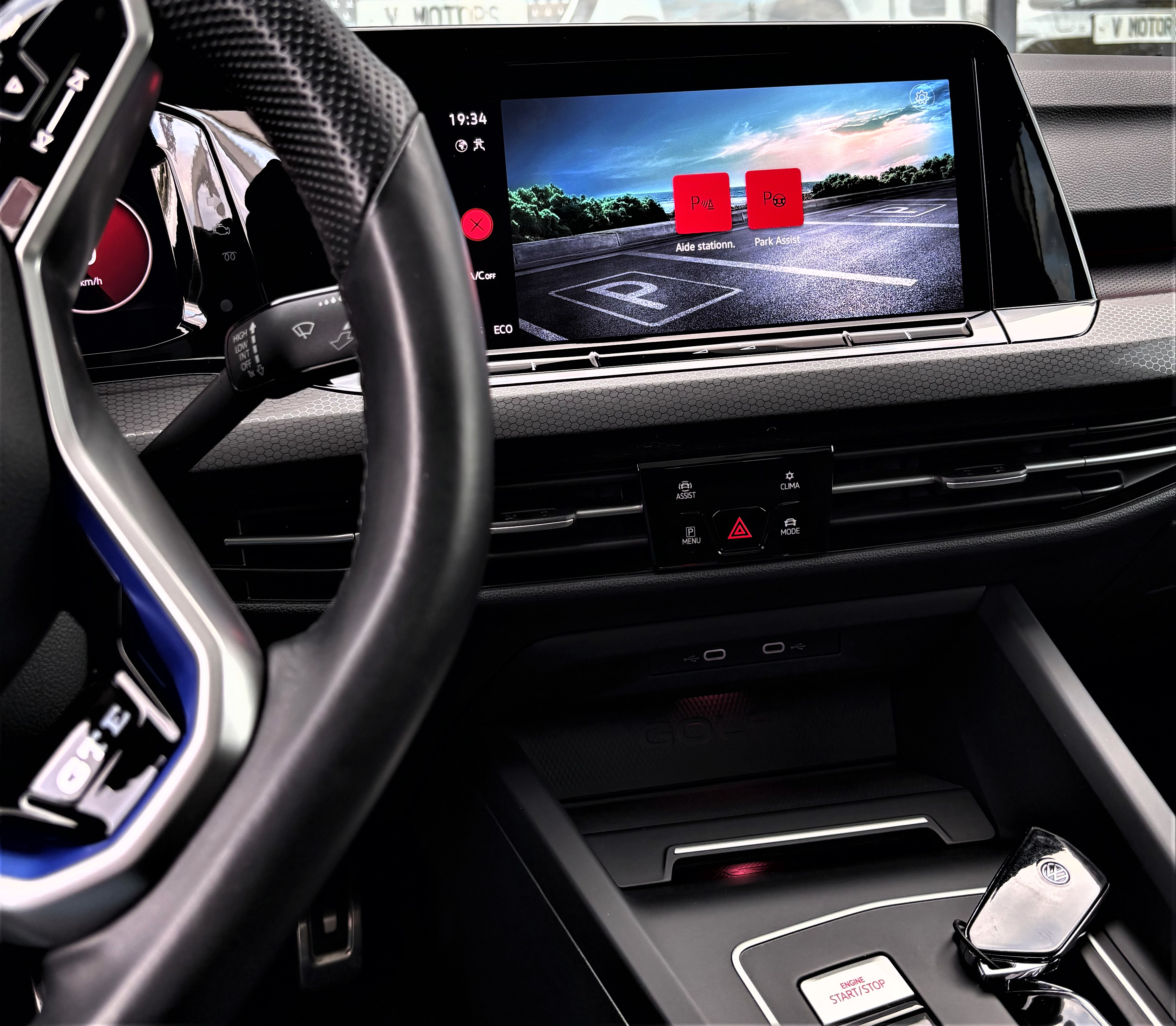 Volkswagen Golf VIII GTE E-HYBRID 245 PERFORMANCE DESIGN' Panorama 1er Main