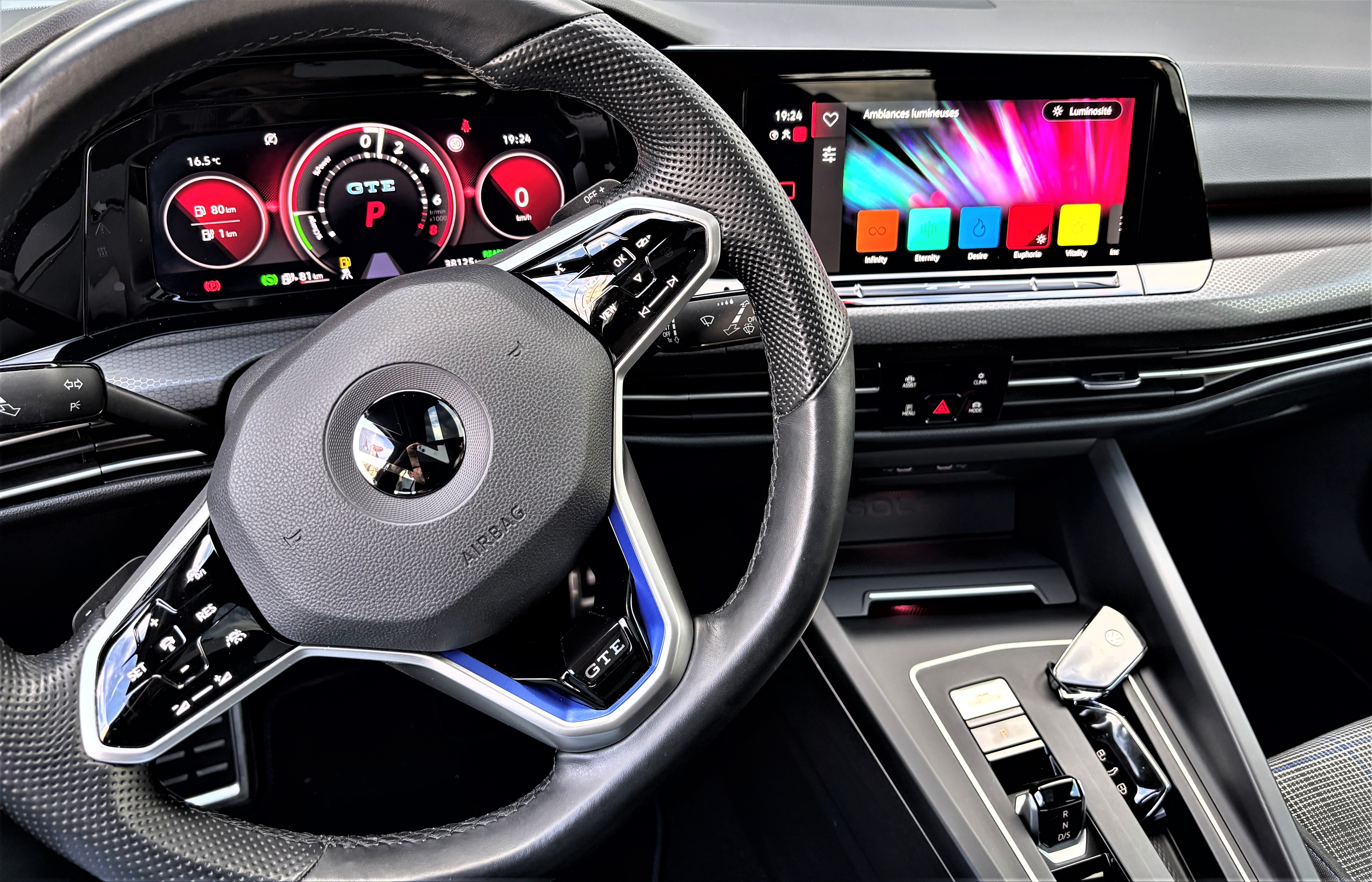 Volkswagen Golf VIII GTE E-HYBRID 245 PERFORMANCE DESIGN' Panorama 1er Main