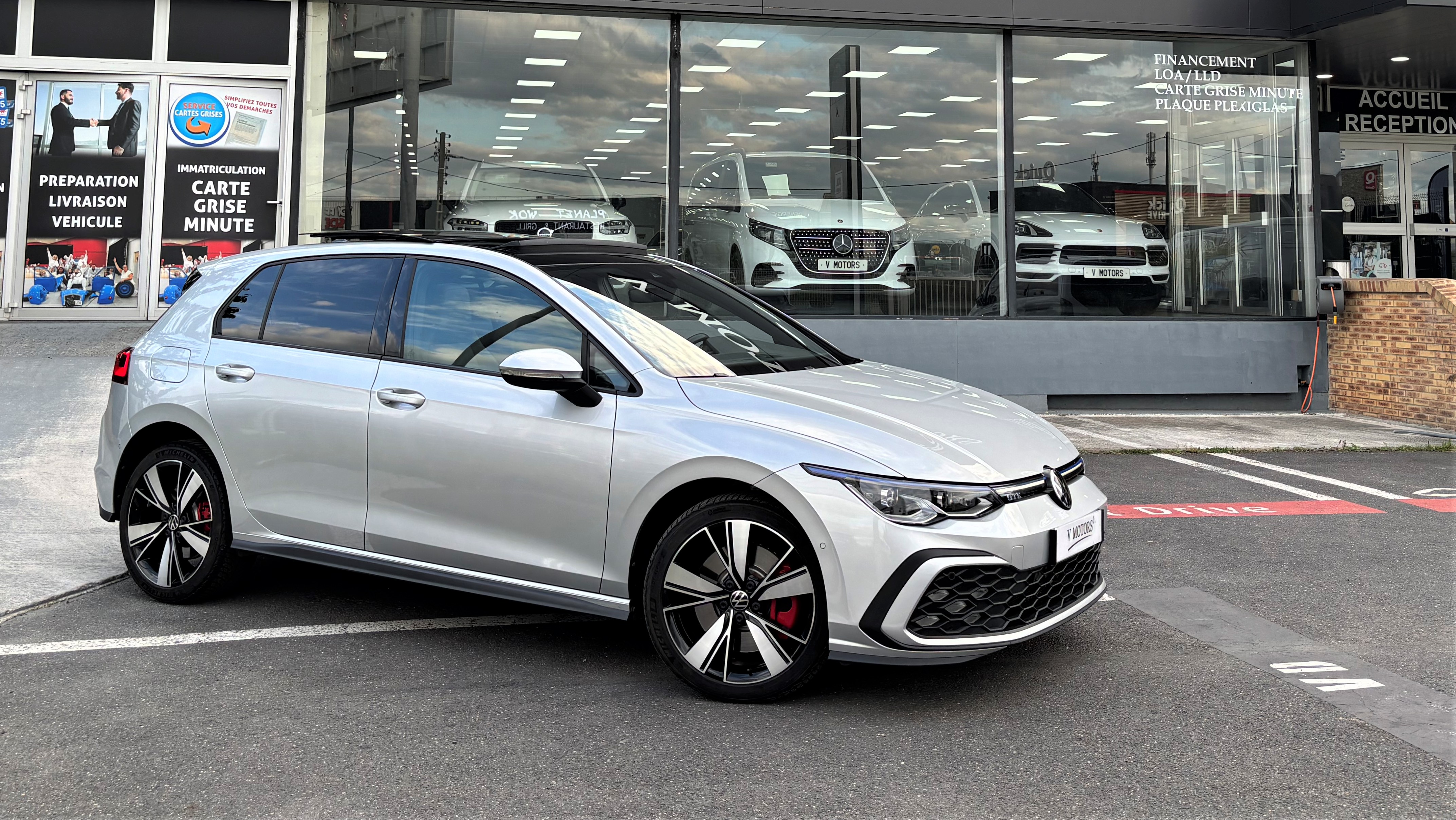 Volkswagen Golf VIII GTE E-HYBRID 245 PERFORMANCE DESIGN' Panorama 1er Main