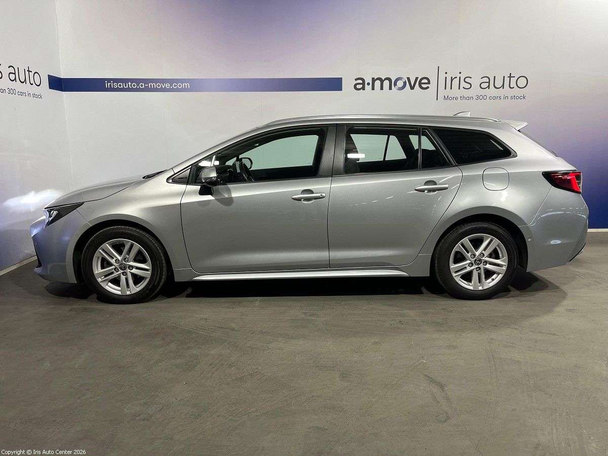 Toyota Corolla 1.8 HYBRID | CARPLAY | ADAPTATIVE CRUISE thumbnail