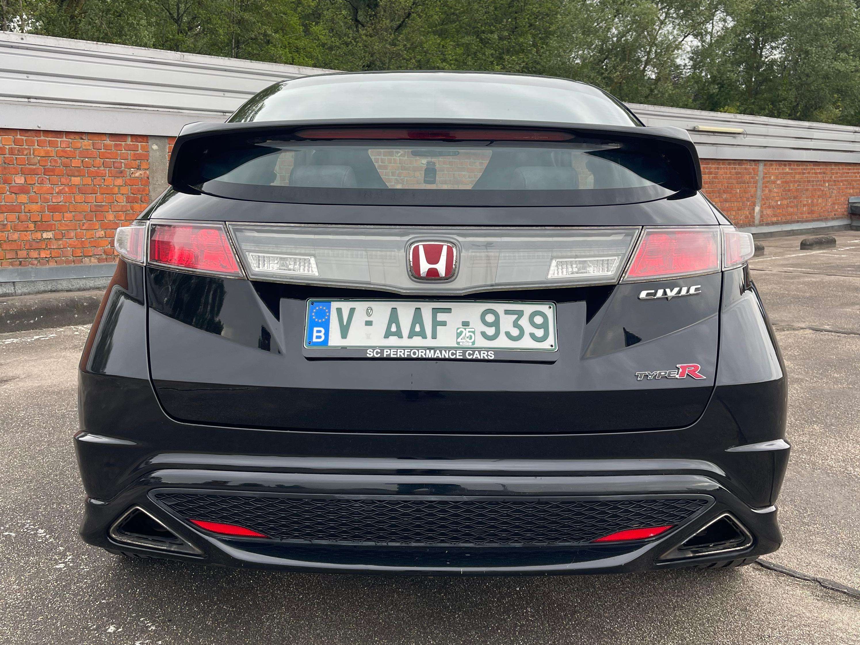 Honda Civic Type-R GT FN2 RHD
