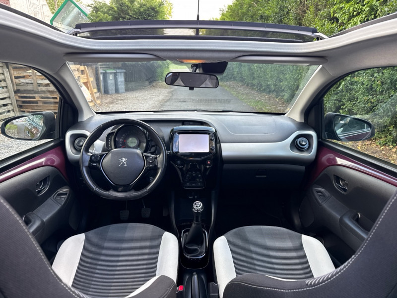 Peugeot 108 1.2 ESS 82CH ALLURE 5P * TOIT OUVRANT * CAMERA * GARANTIE