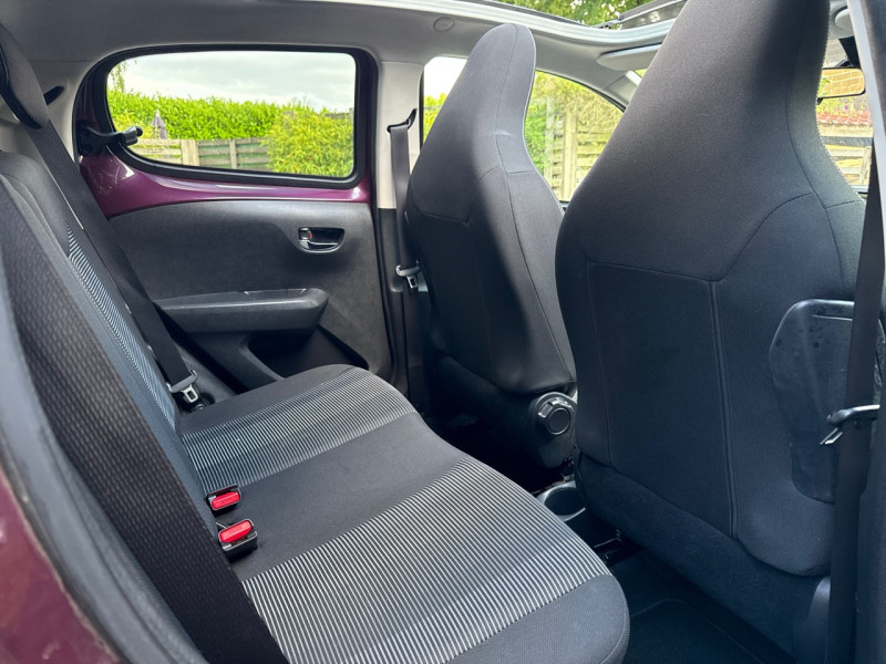 Peugeot 108 1.2 ESS 82CH ALLURE 5P * TOIT OUVRANT * CAMERA * GARANTIE