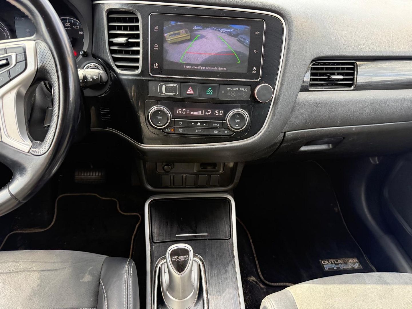 Mitsubishi OUTLANDER PHEV HYBRIDE RECHARGEABLE 200CH INTENSE STYLE