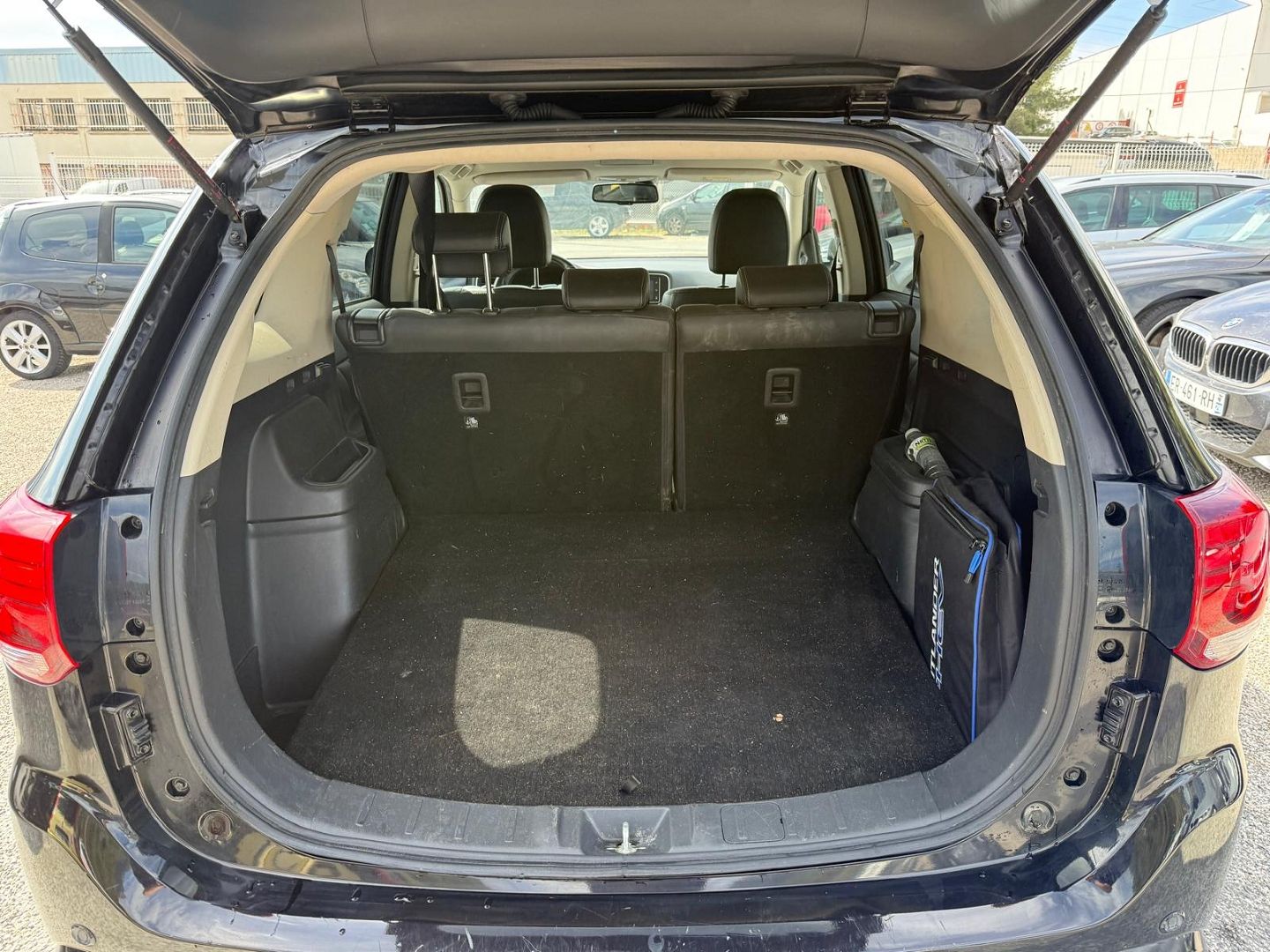 Mitsubishi OUTLANDER PHEV HYBRIDE RECHARGEABLE 200CH INTENSE STYLE