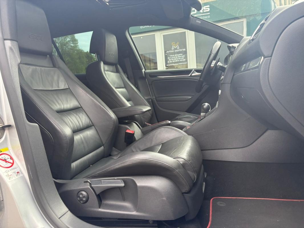 Volkswagen Golf 6 GTI phase 1 - 210 cv Boite DSG 7