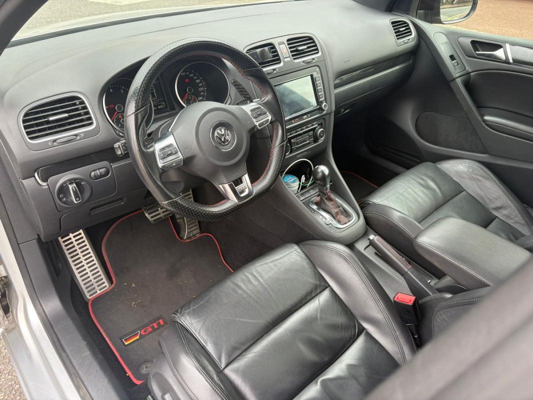 Volkswagen Golf 6 GTI phase 1 - 210 cv Boite DSG 7