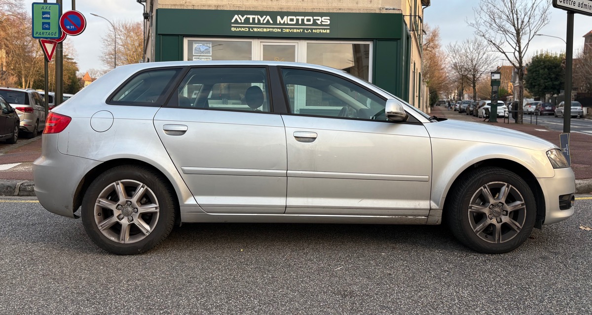 Audi A3 Sportback AMBITION Phase 2 1.6 TDi 105 cv