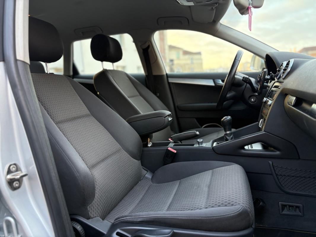 Audi A3 Sportback AMBITION Phase 2 1.6 TDi 105 cv