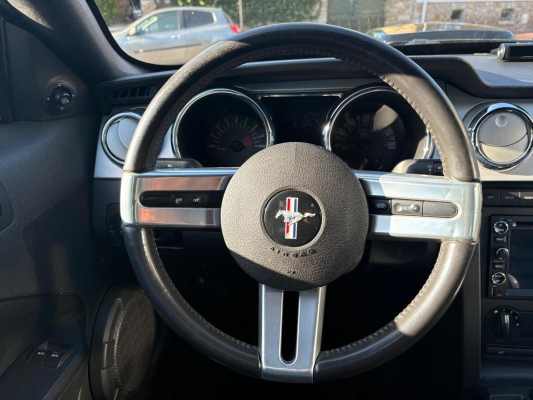 Ford Mustang GT Premium - V8 4.6L