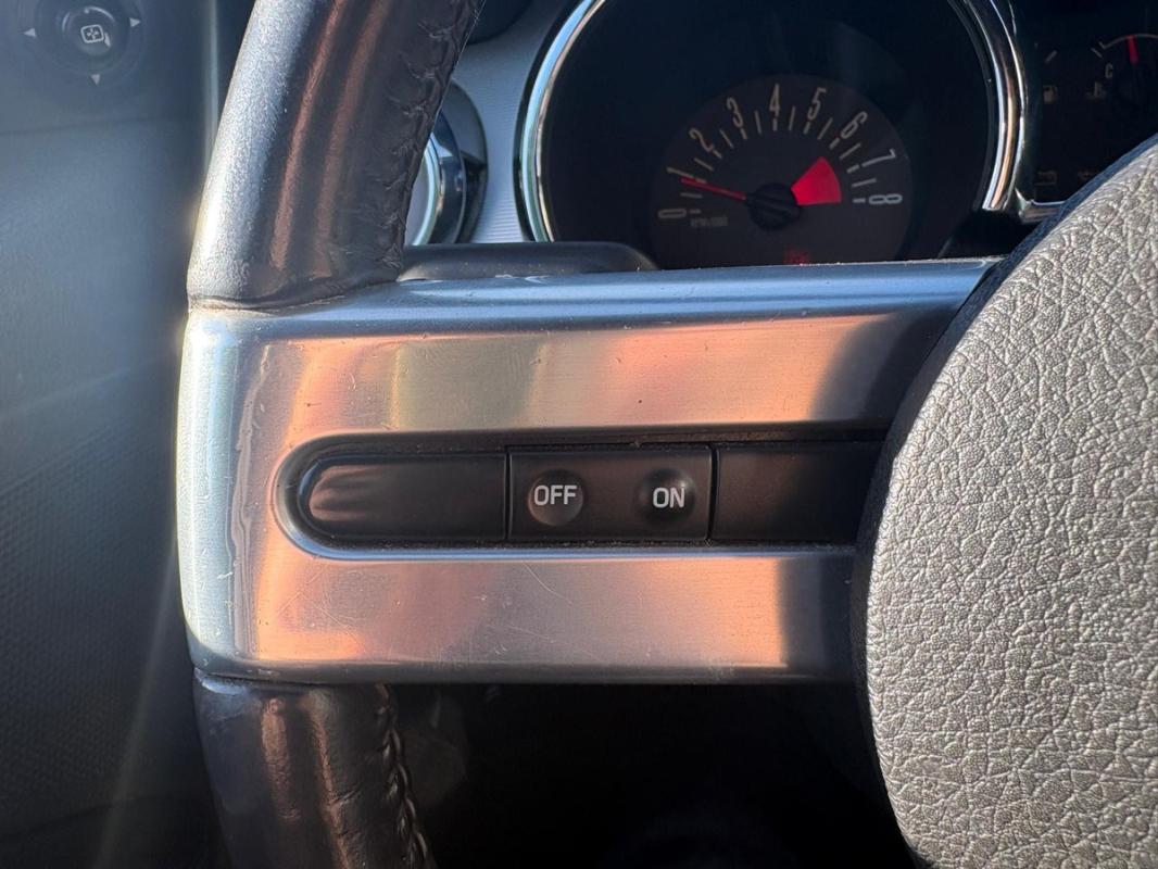 Ford Mustang GT Premium - V8 4.6L