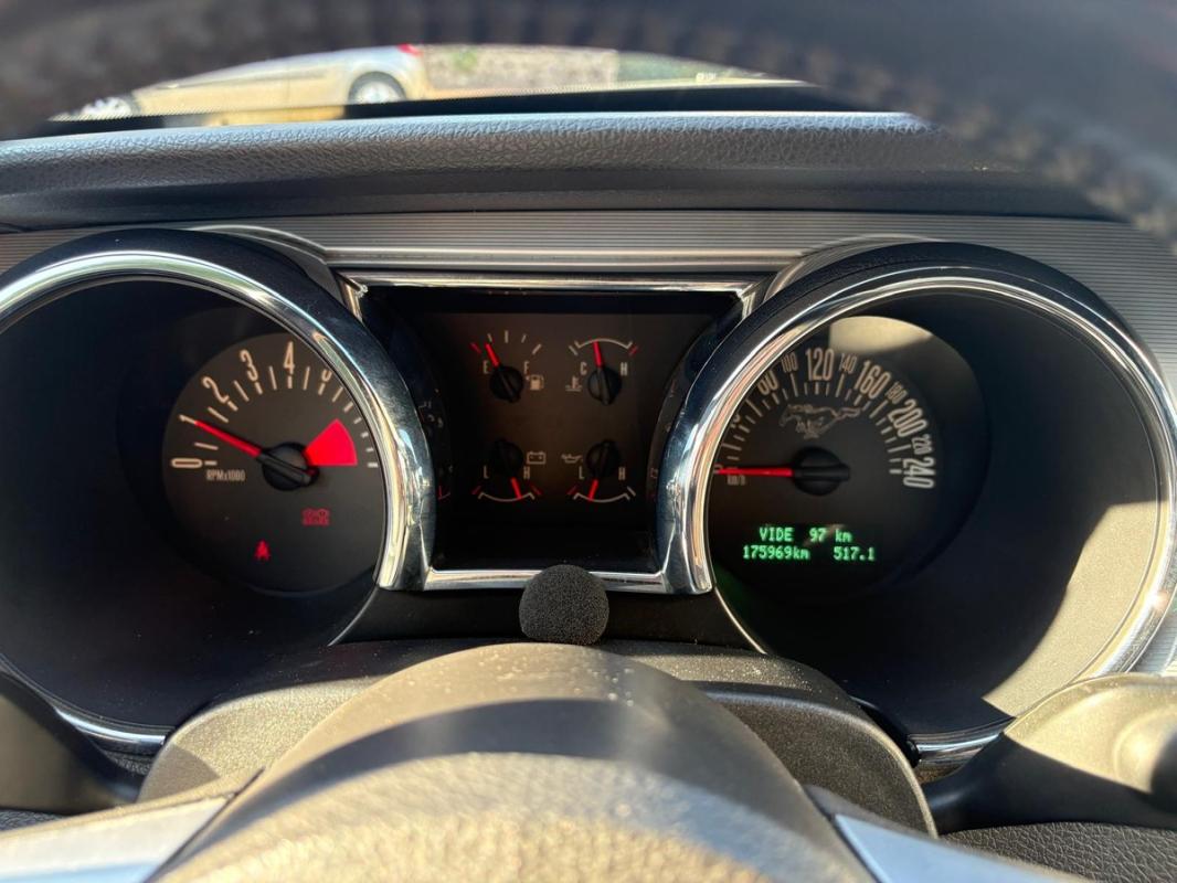 Ford Mustang GT Premium - V8 4.6L