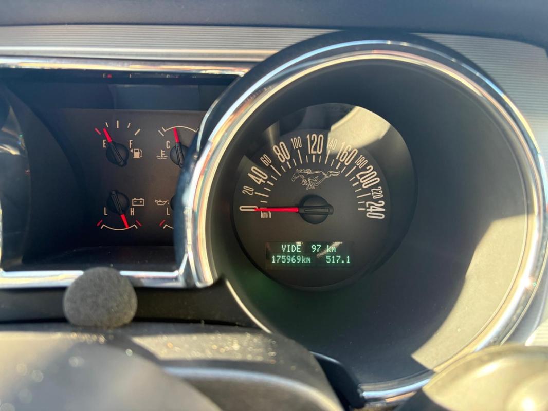 Ford Mustang GT Premium - V8 4.6L