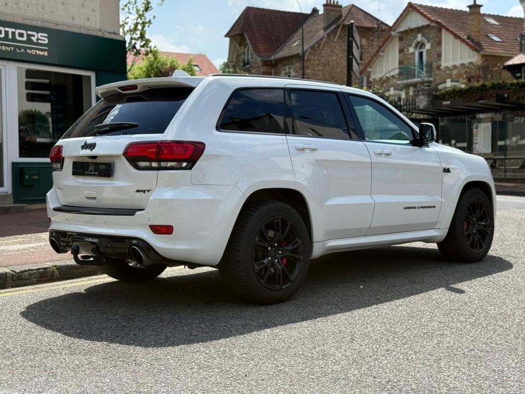 Jeep Grand Cherokee V8 SRT - Night edition