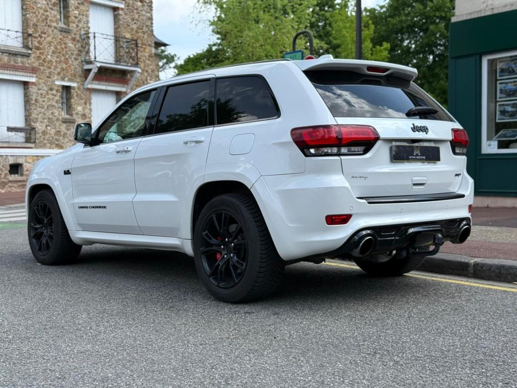 Jeep Grand Cherokee V8 SRT - Night edition