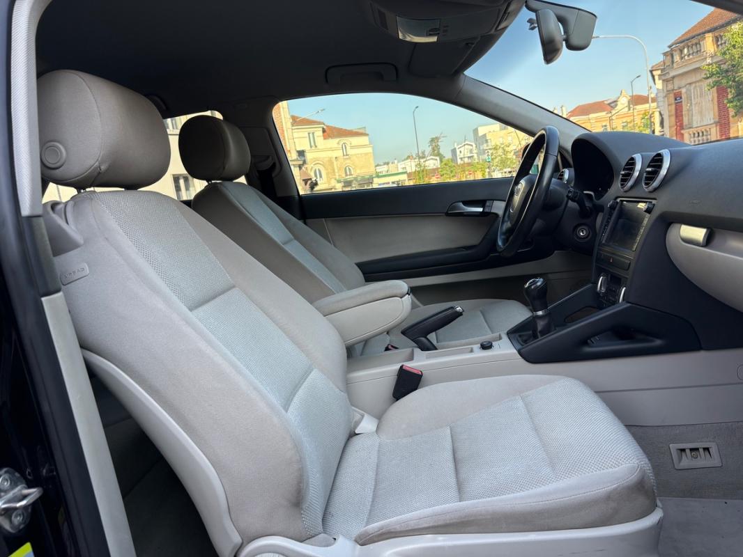Audi A3 DESIGN EDITION Phase 2 1.6 TDi 16V 105 cv *STAGE 1*