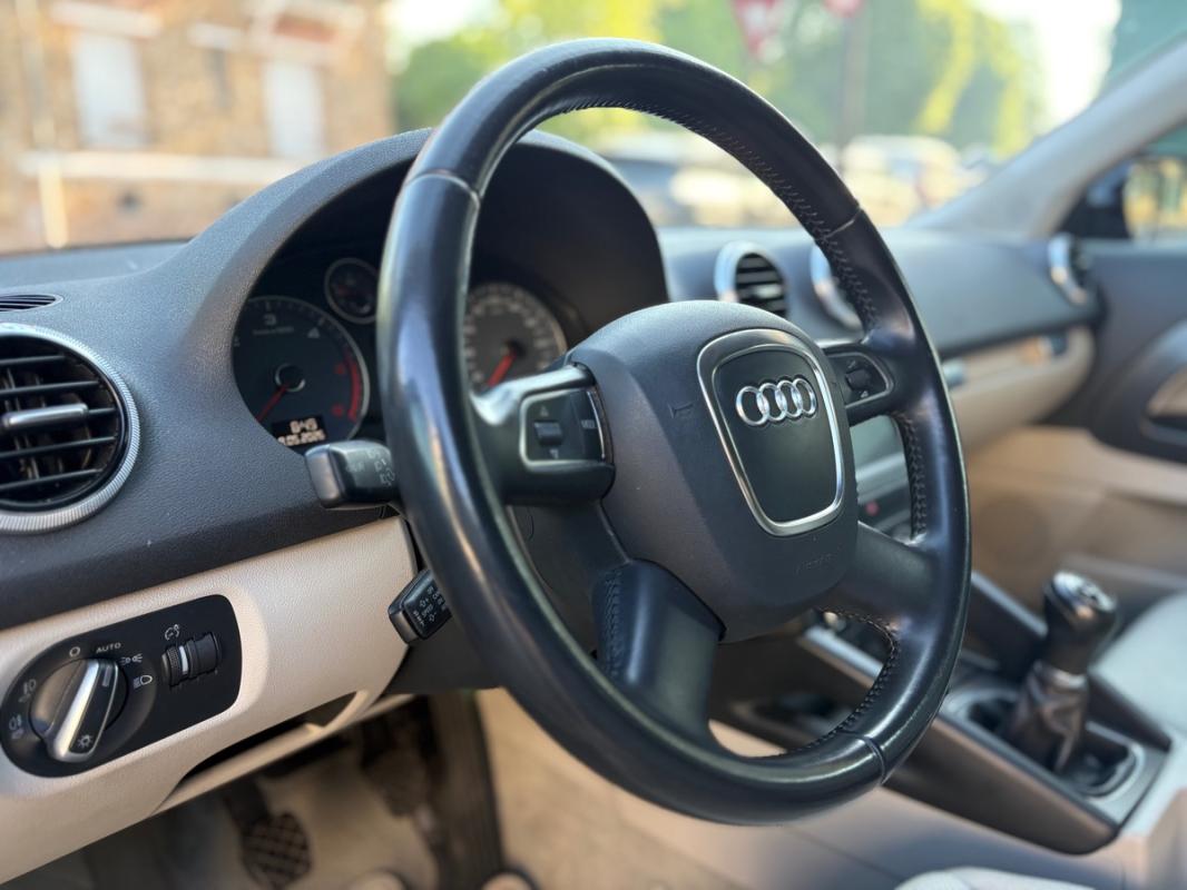 Audi A3 DESIGN EDITION Phase 2 1.6 TDi 16V 105 cv *STAGE 1*