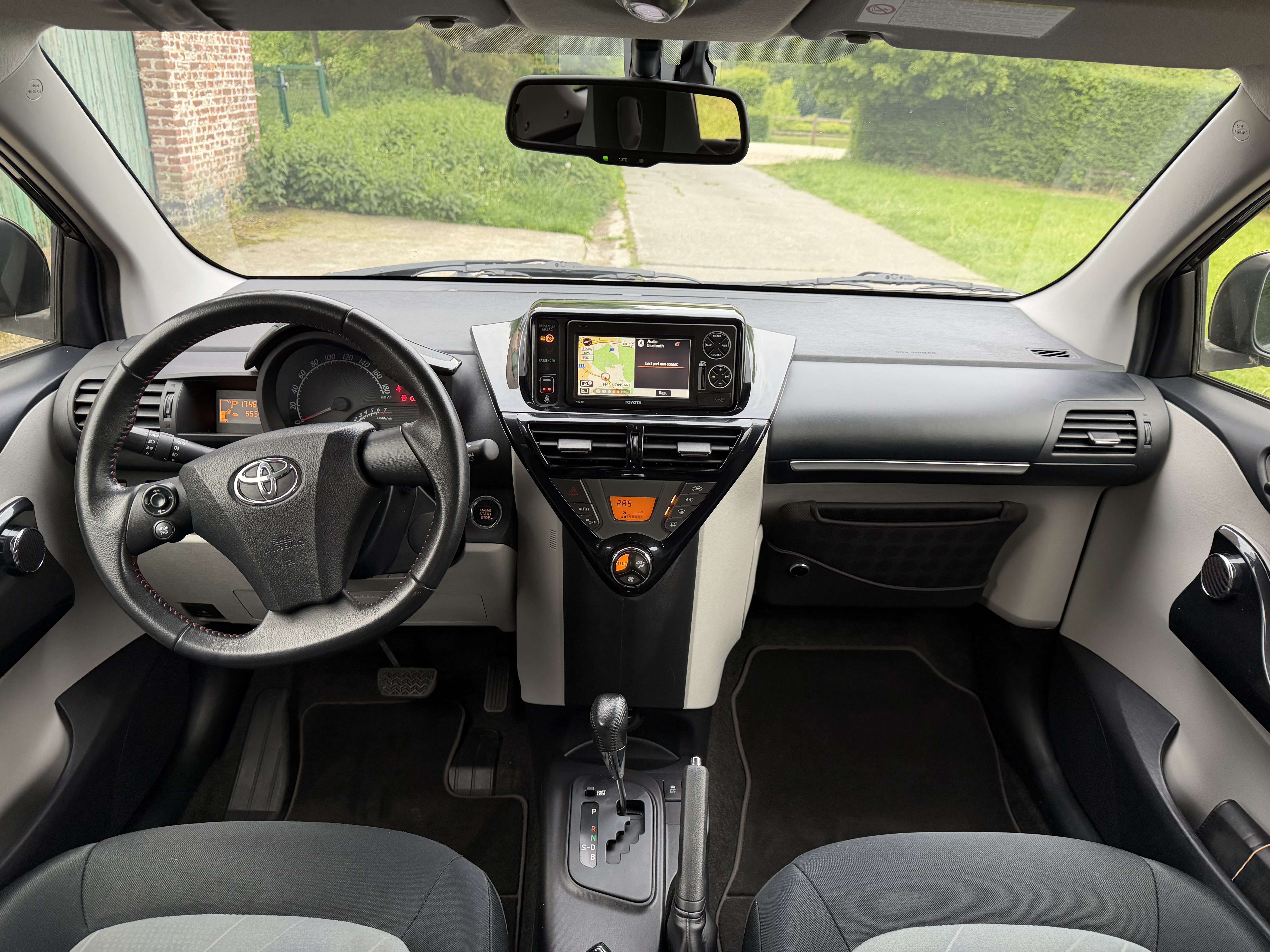Toyota iQ 1.0i VVT-i *BOITE AUTO*GPS*CLIM*GARANTIE*