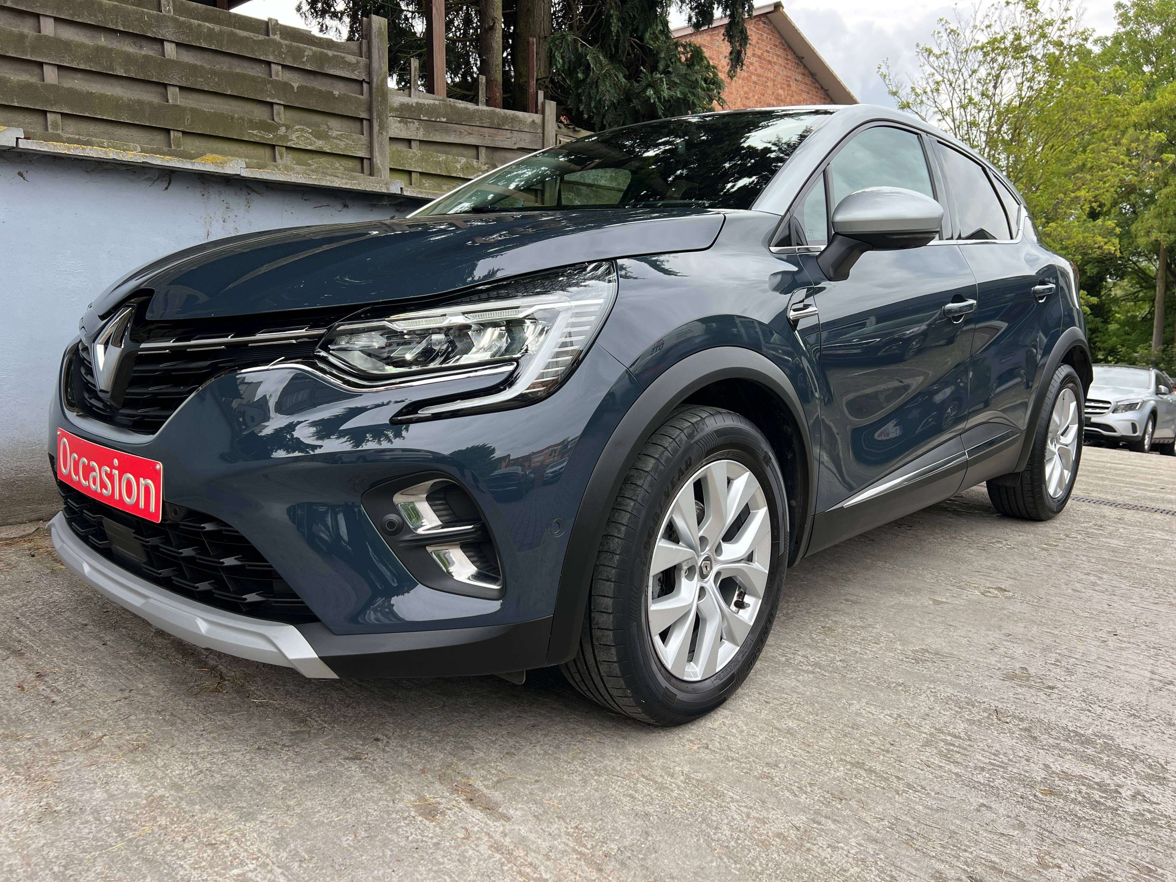 Renault Captur 1.0 TCe Intens /CarPlay/Led/Cam 360°/cuir/navig/