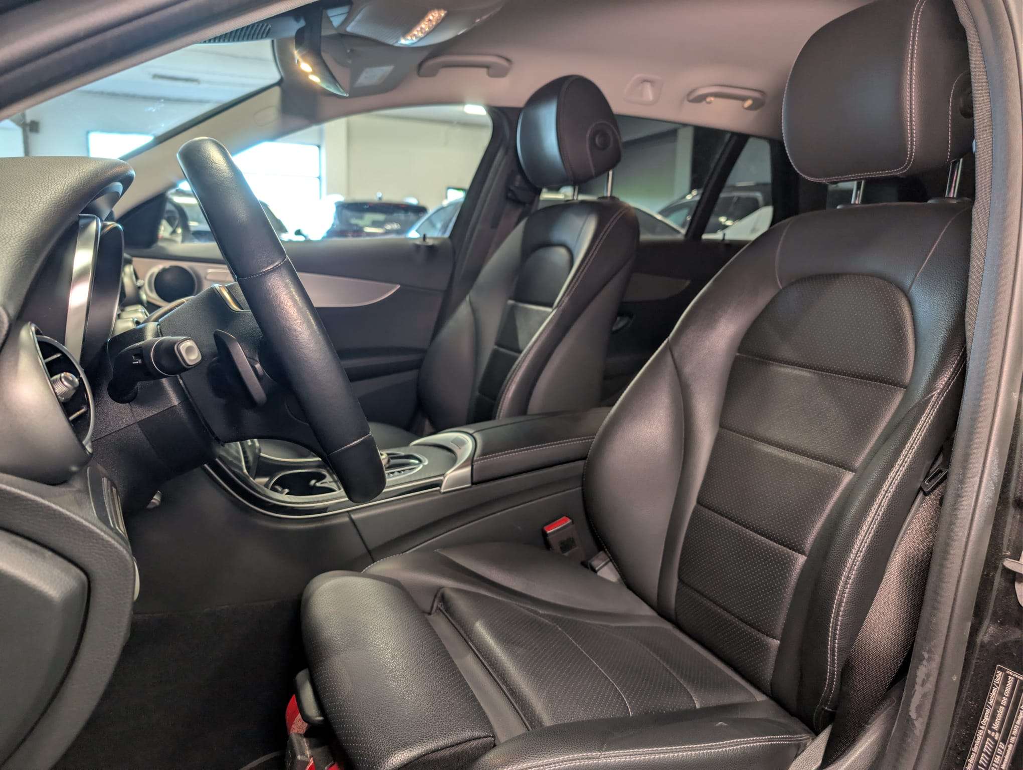 Mercedes-Benz C 180 d Business Solution — Cuir — Sièges chauffants — Caméra