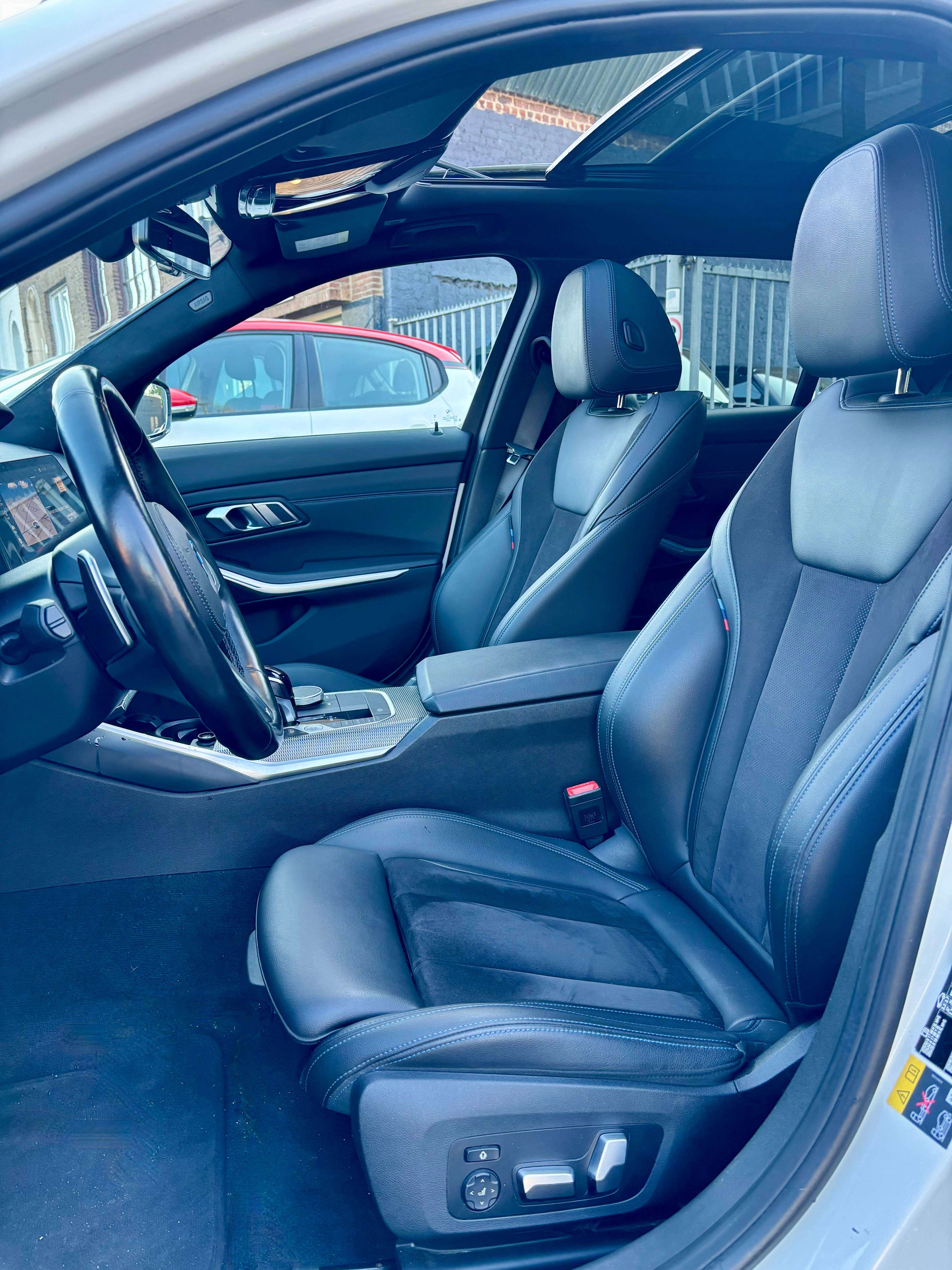 BMW 330 Touring 330 E Xdrive  PHEV " car-pass " TVAc