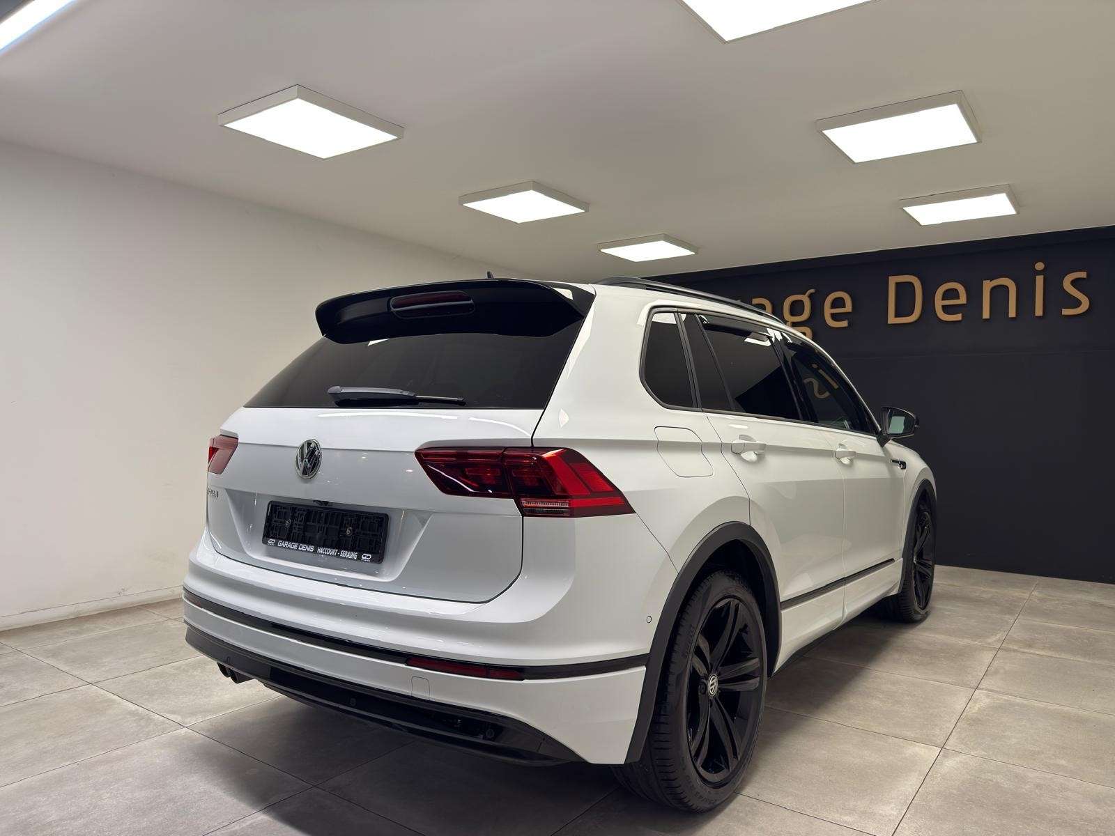 Volkswagen Tiguan 2.0 TDI R-Line**TOIT OUVRANT**BOITE AUTO**GPS**GAR