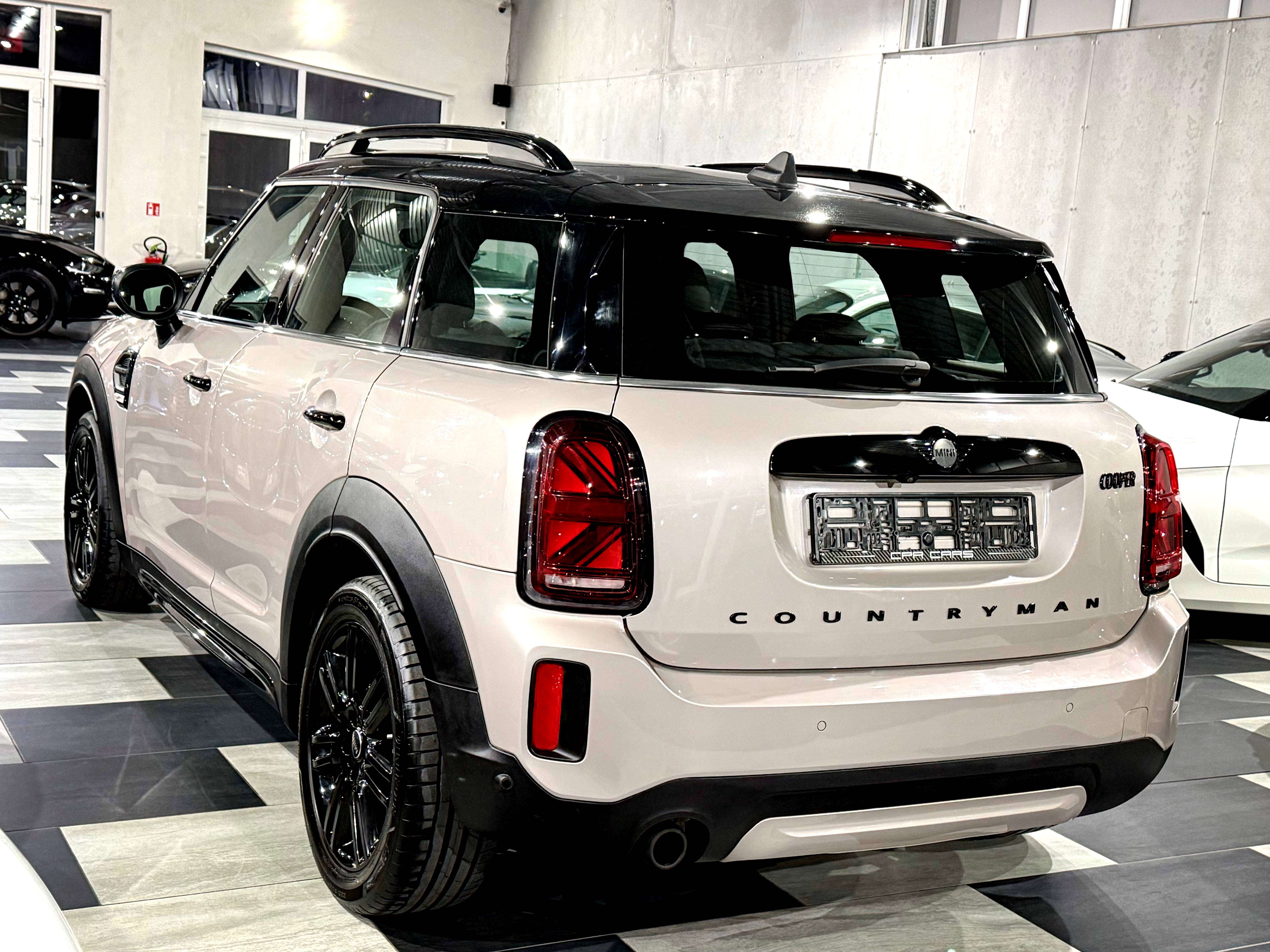 MINI Cooper Countryman 1.5A Classic Trim Pack Piano Black 1e Main Etat Neuf
