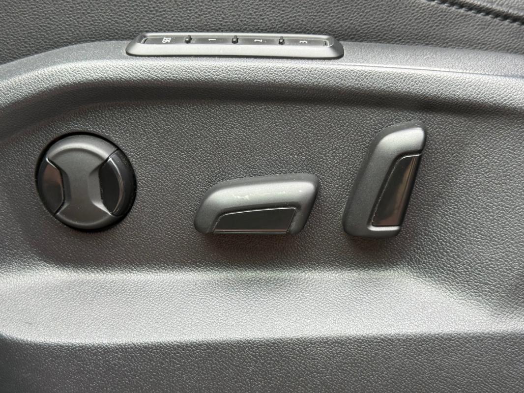 Volkswagen Tiguan CARAT II 2.0 TDi DSG7 150 cv Boîte auto