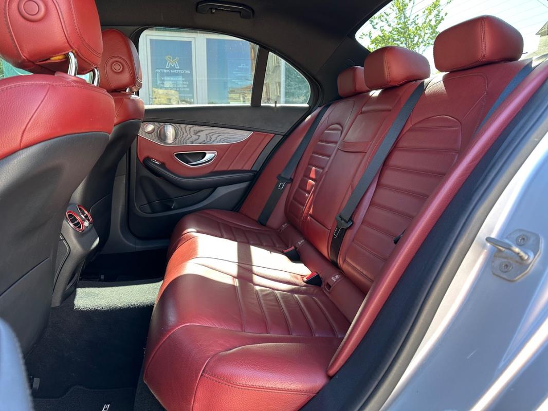 Mercedes-Benz Classe C BENZ (205) Berline 43 AMG 3.0 i V6 4MATIC 7G-TRONIC 367