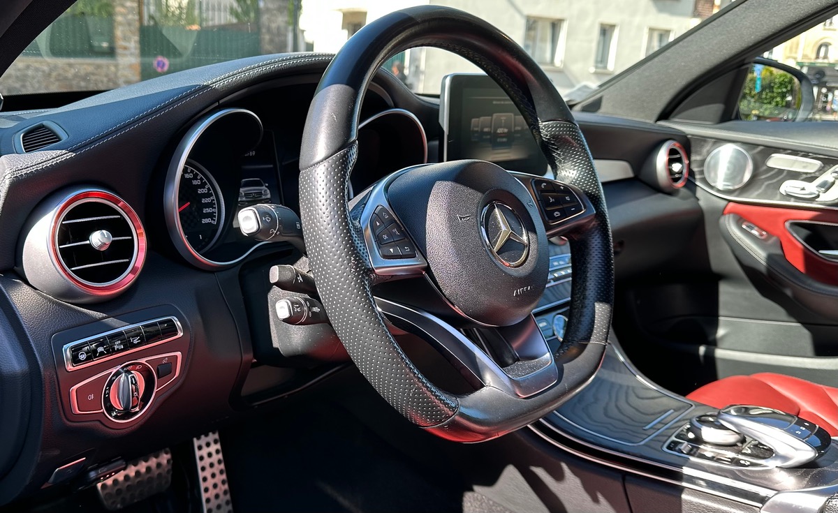 Mercedes-Benz Classe C BENZ (205) Berline 43 AMG 3.0 i V6 4MATIC 7G-TRONIC 367