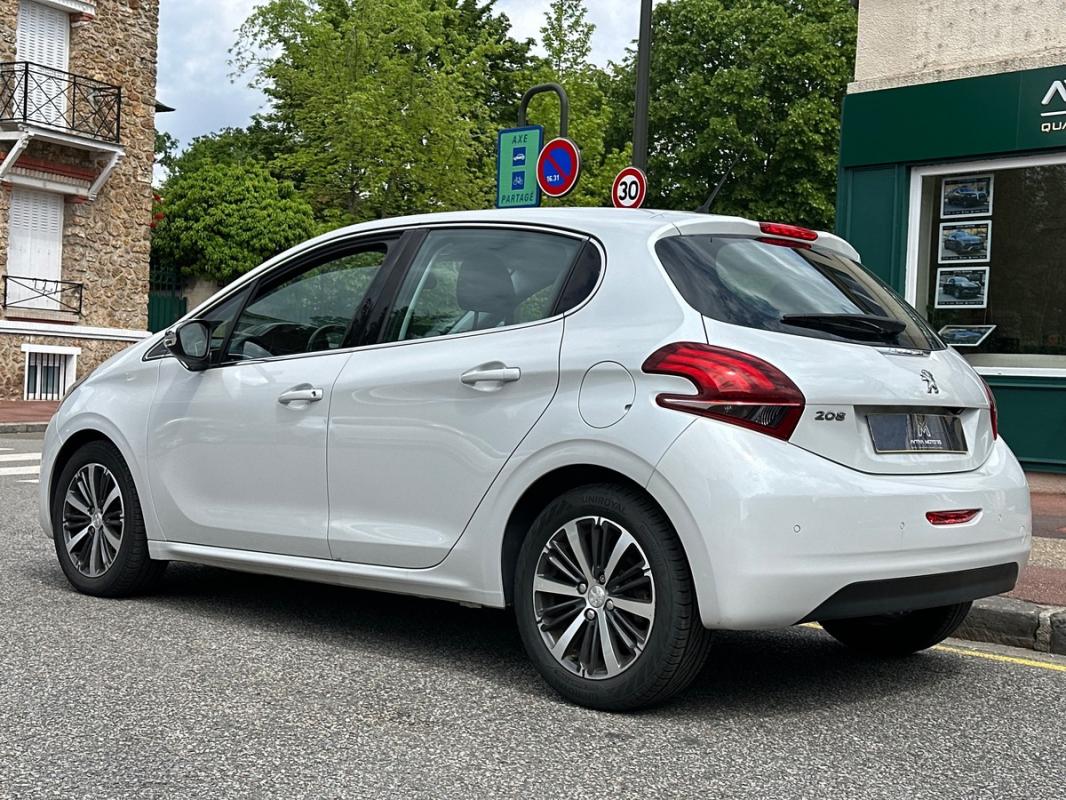 Peugeot 208 1.2 110ch Allure S&S 5P