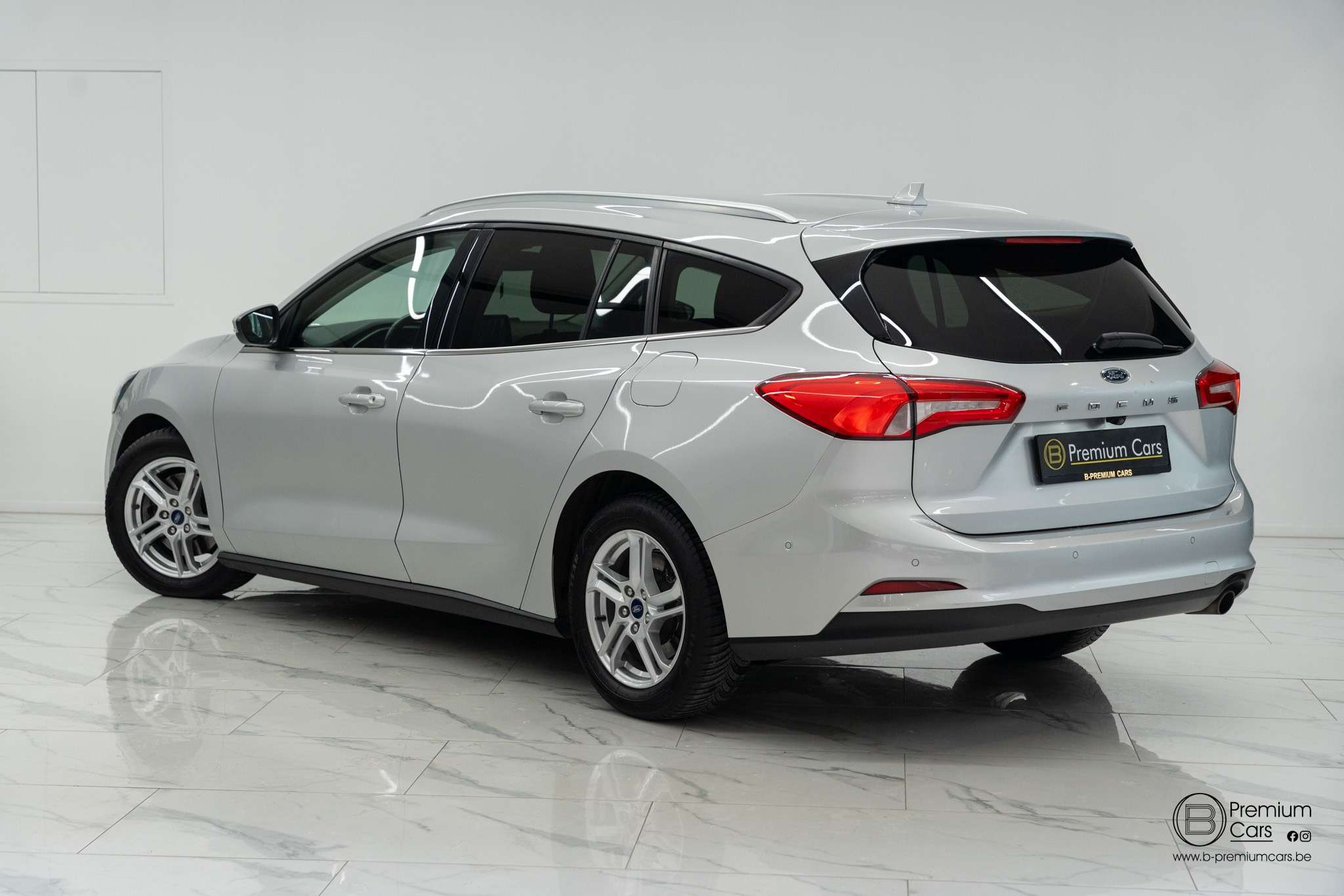 Ford Focus 1.5 lichte vracht! Automaat! Led, garantie, Acc!