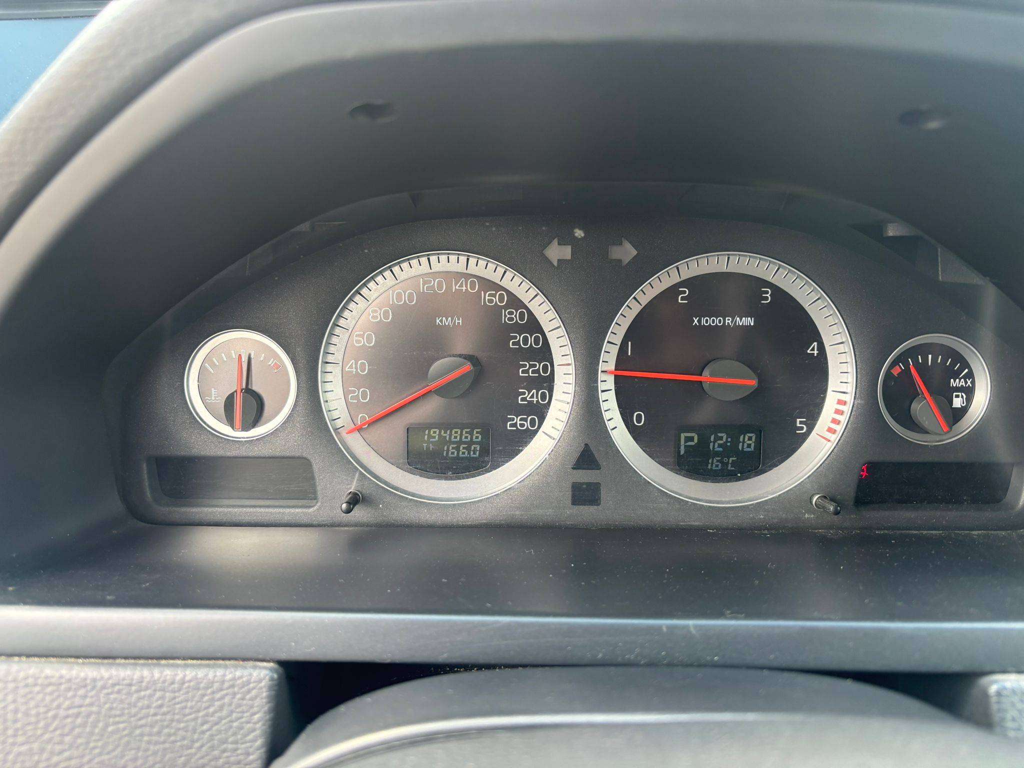Volvo XC90 XC90 2.4 D4 Momentum Geartronic