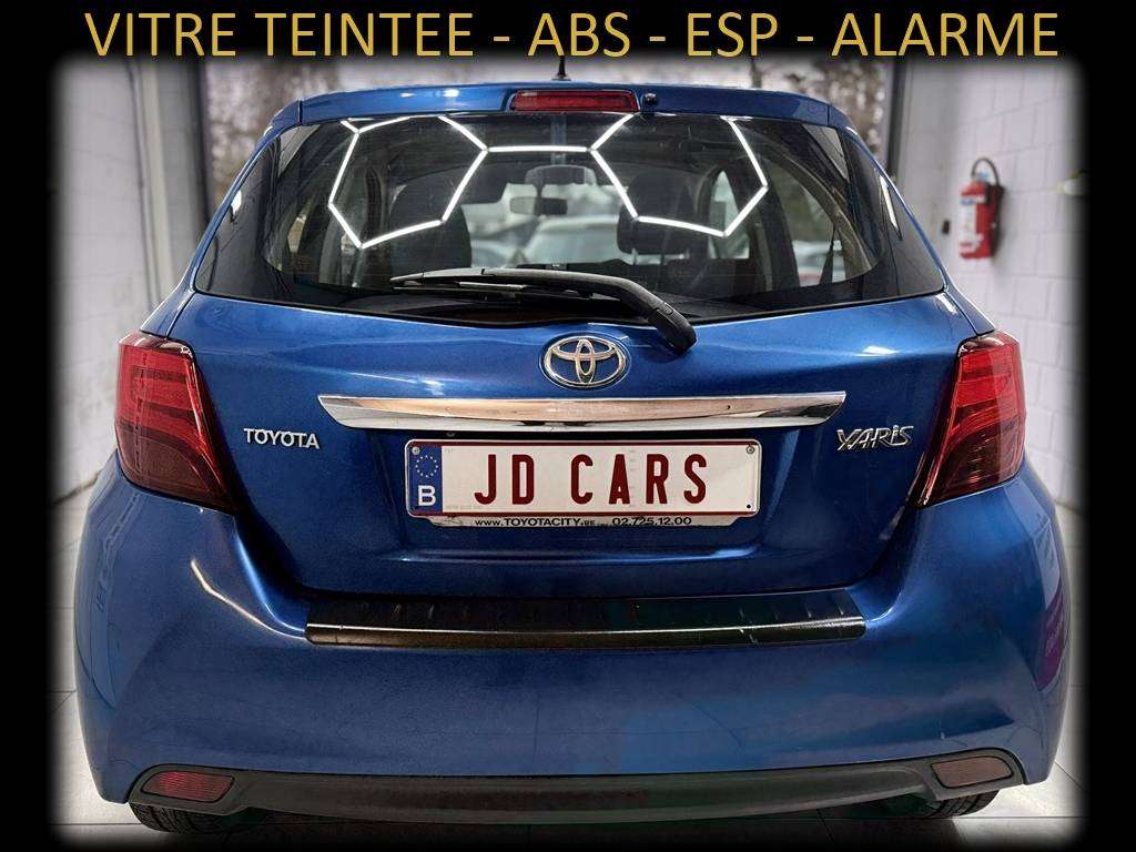 Toyota Yaris Yaris 1.3 ESSENCE ‼️GARANTIE 1 AN CTOK‼️