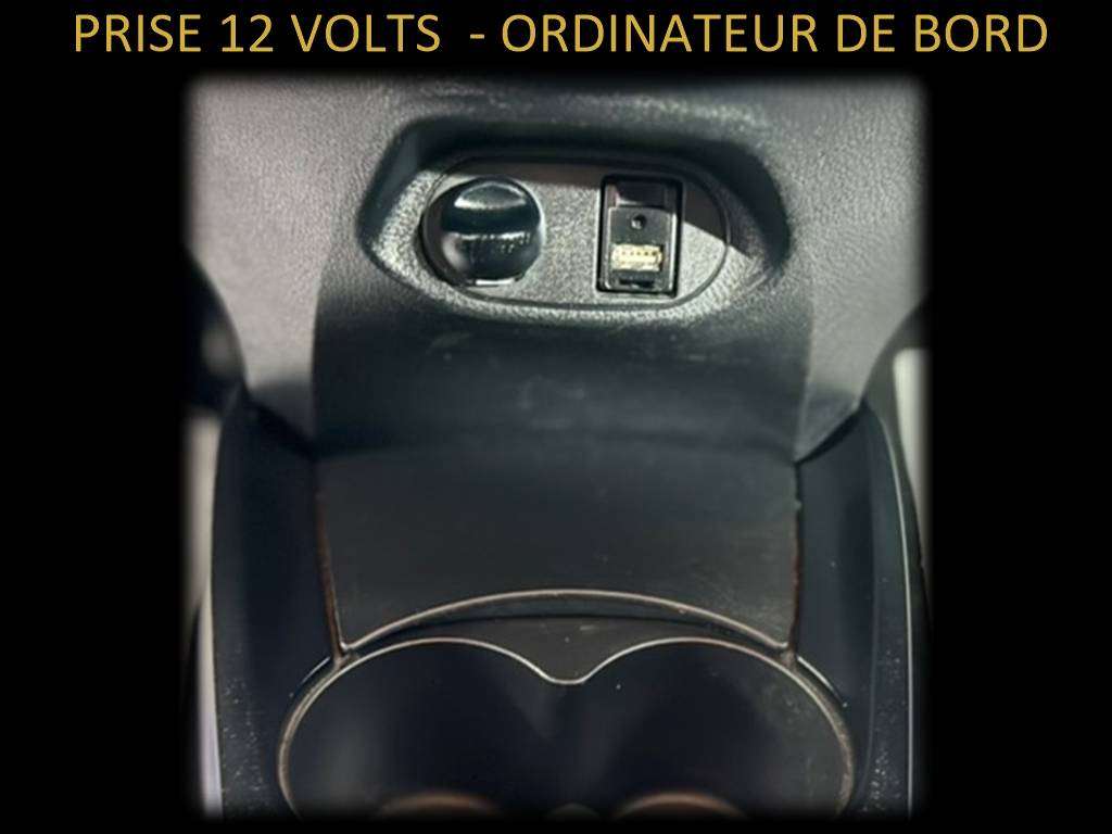 Toyota Yaris Yaris 1.3 ESSENCE ‼️GARANTIE 1 AN CTOK‼️