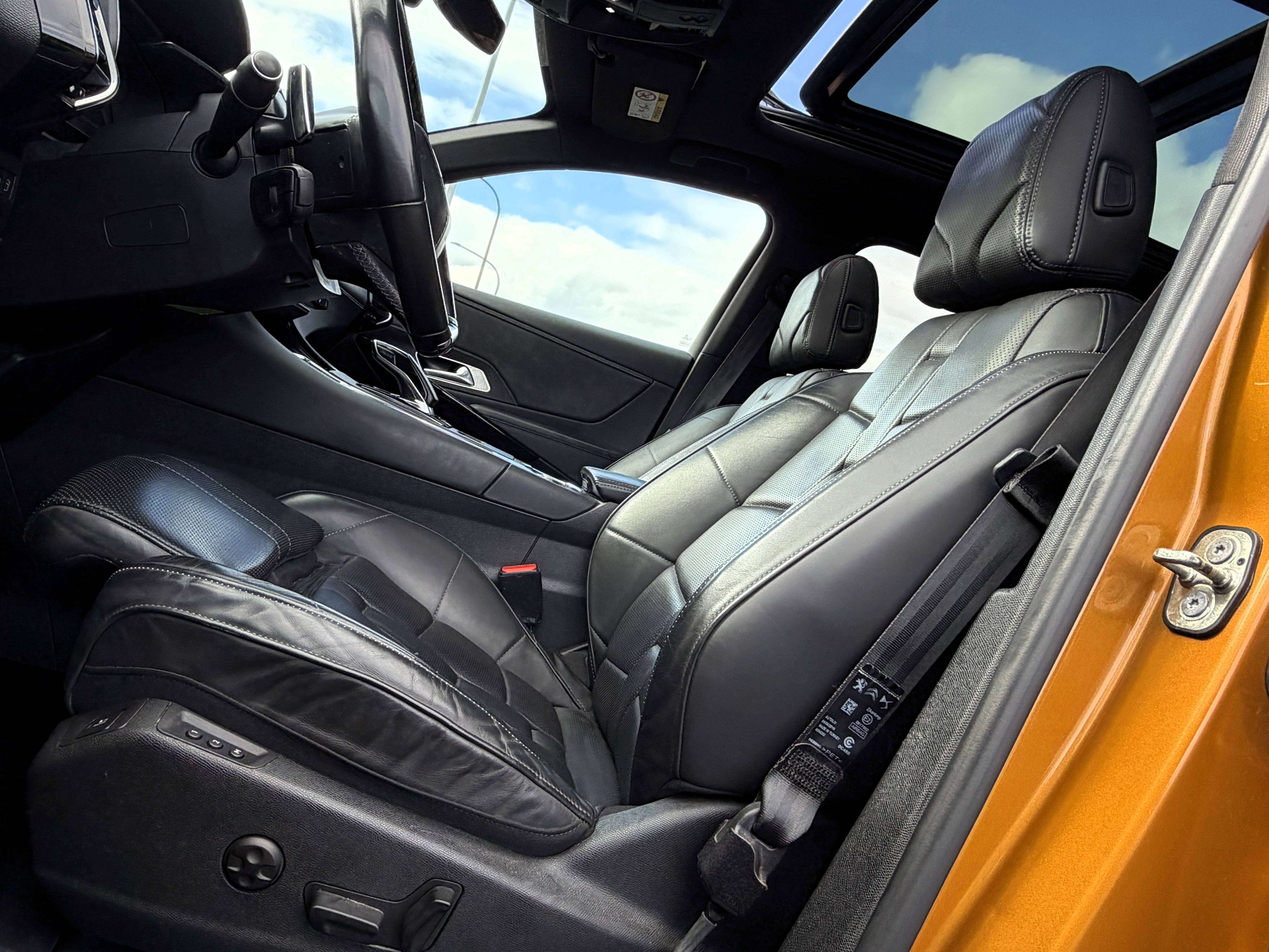 DS Automobiles DS 7 Crossback PHEV 1.6 E-TENSE 4x4 300 Opera CUIR/PANO/FULL LED/KEYLESS/CAMERA/SIEGES ELECT-MEMOIRE-CHAUFF.-VENTILÉ