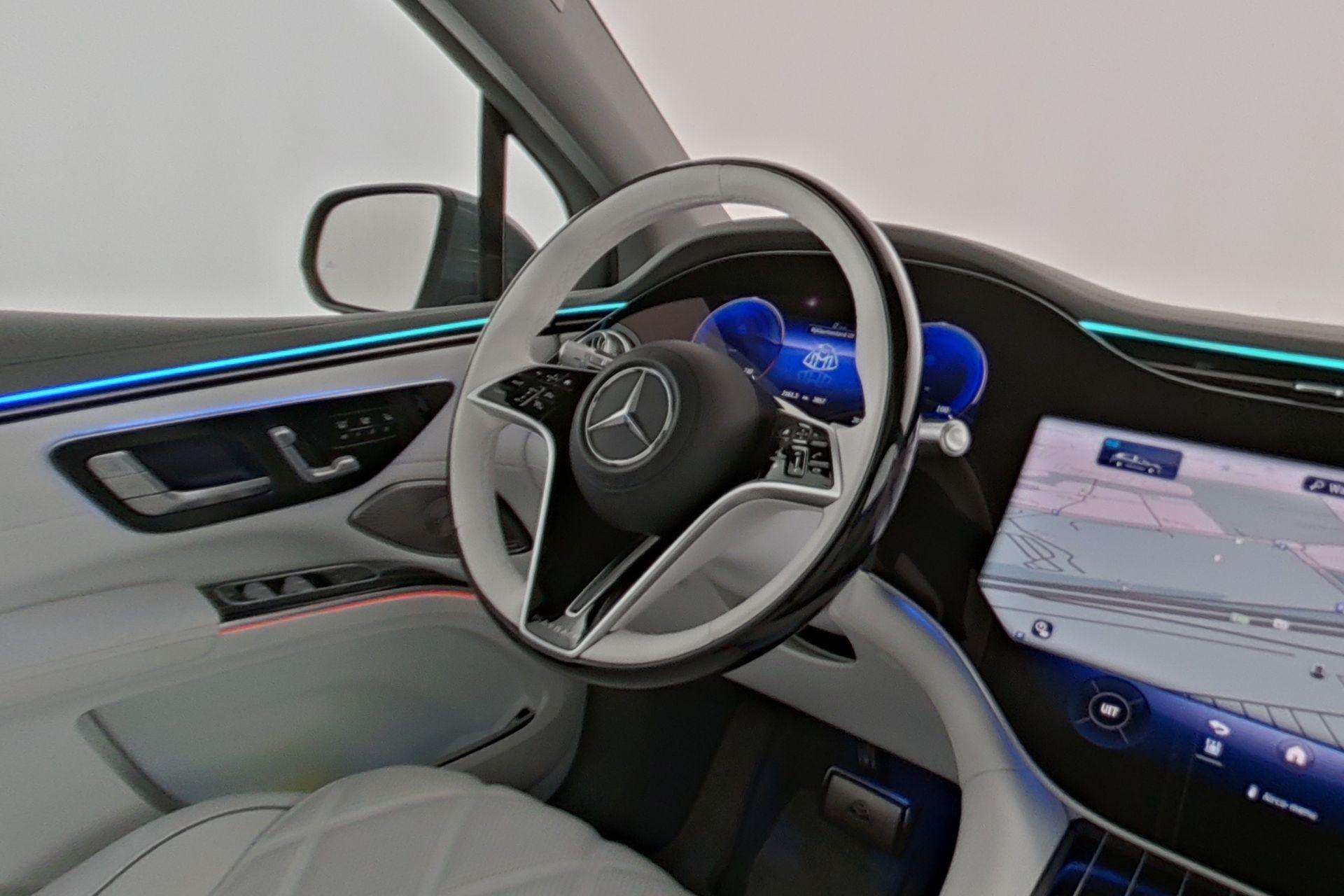 Mercedes-Benz EQS SUV 680 Mercedes-Maybach EQS SUV 680
