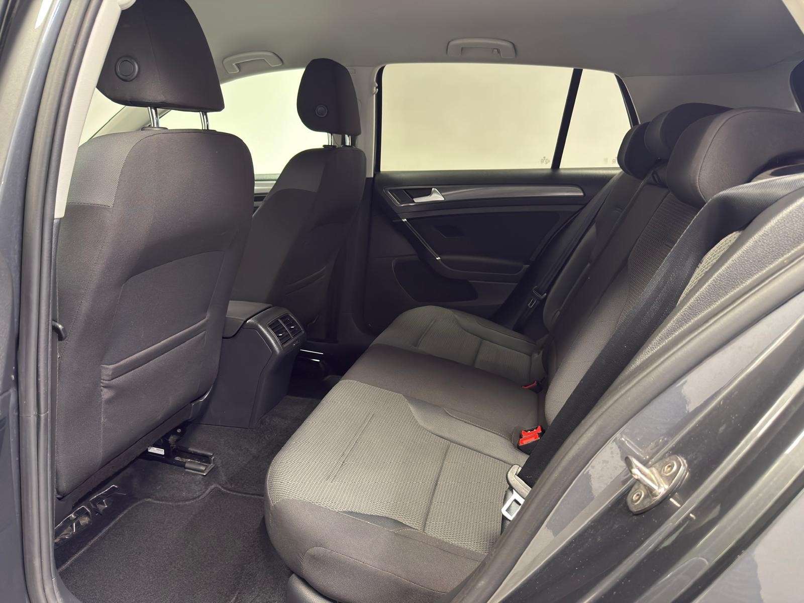 Volkswagen Golf 2.0**BOITE AUTO**GPS**CAMERA**GARANTIE 12MOIS