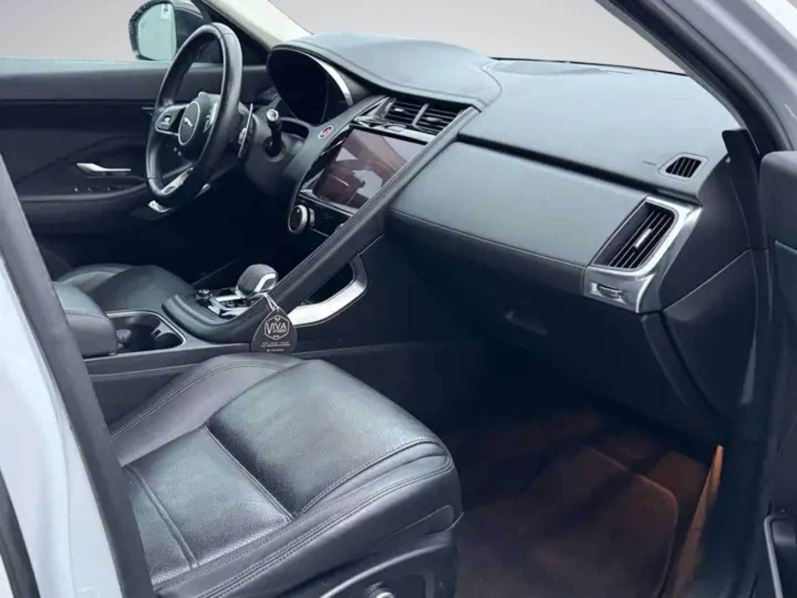 Jaguar E-Pace 1.5 T MHEV P160 // GPS // CAMERA // GARANTIE