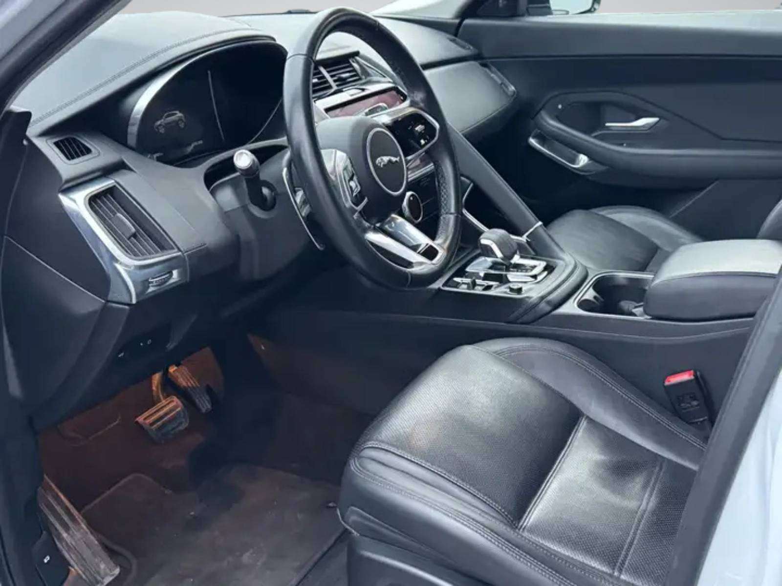 Jaguar E-Pace 1.5 T MHEV P160 // GPS // CAMERA // GARANTIE