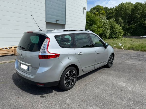 Renault Grand Scenic III 1.6 DCI 130 ENERGY BOSE EDITION 7PL ECO2