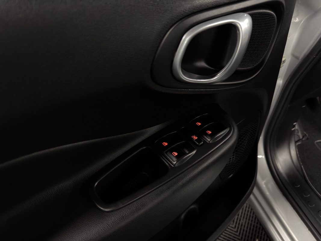 Fiat 500 L LIVING LOUNGE 0.9 TWINAIR 105 Cv S/S TOIT OUVRANT GPS CAMERA CRIT AIR 1 - GARANTIE AN