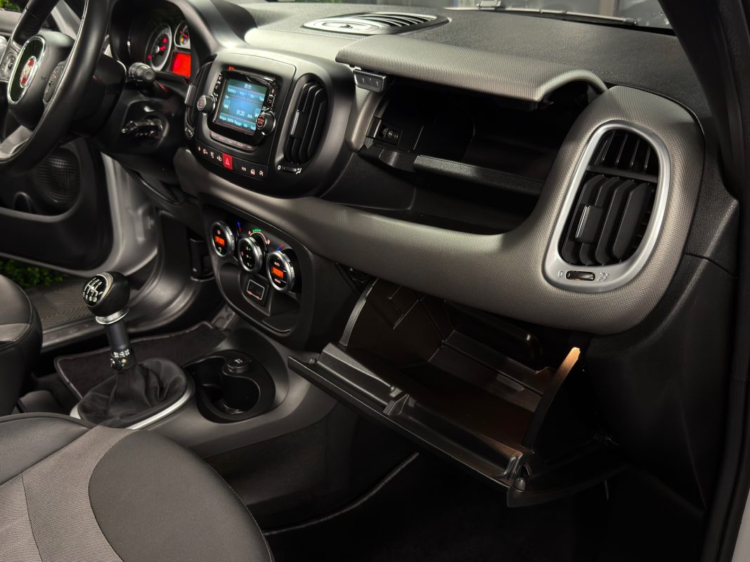 Fiat 500 L LIVING LOUNGE 0.9 TWINAIR 105 Cv S/S TOIT OUVRANT GPS CAMERA CRIT AIR 1 - GARANTIE AN